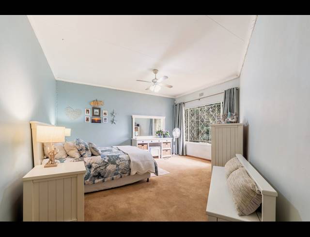 4 BEDROOM HOUSE FOR SALE IN HELDERKRUIN